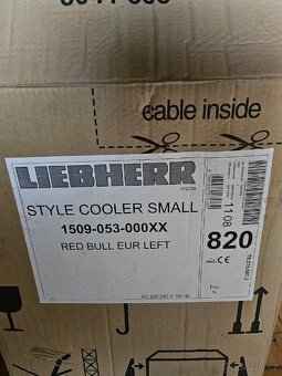 Mini lednice Liebherr style cooler Smile Red Bull - 4