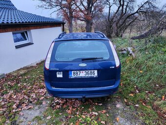Ford Focus 1.6 nafta - 4