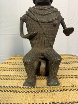 Africká rituální bronz soška (603049) - 4
