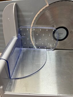 Elektrický kráječ GORENJE - 4