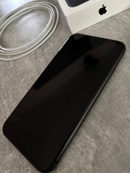 iPhone 11 - 4