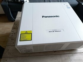 Projektor Panasonic PT-RZ570W - 4
