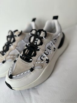 Prodám nové Guess boty vel. 37- koupeno jako špatná velikost - 4