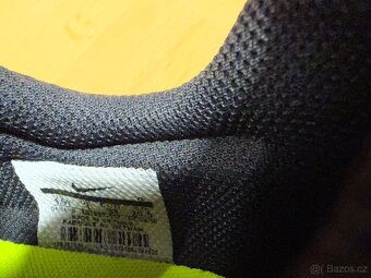 Dětské kopačky NIKE (vel. 33 EUR) - 4