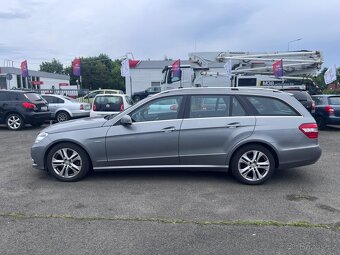 Mercedes Benz E - 4
