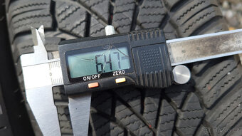 Zánovní zimní pneu Bridgestone 175/65/15 XL, sada - 4