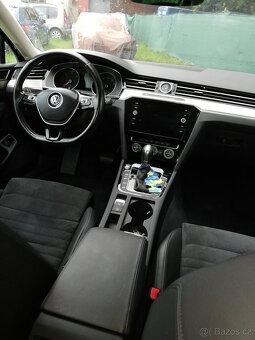 PASSAT B8 jen combi díly 8ks různé barvy - 4
