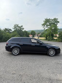 Alfa Romeo 159 1.9 JTDm - 4