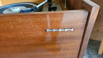 PRODÁM  STARÉ RÁDIO S GRAMOFONEM TESLA - 4