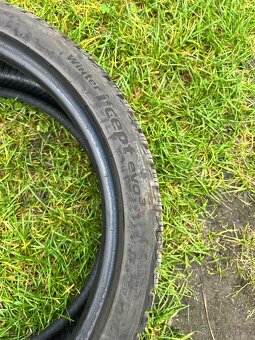 zimní Hankook Winter iCept Evo3 225/40 R19 sada - 4