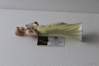 Dáma s vějířem, Royal Dux - 4