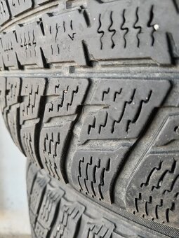 Sada zimních pneu NOKIAN 225/60 R17 103H XL - 4