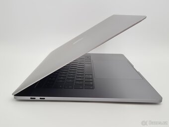 ▼Apple MacBook Pro 15" (2016) A1707 - 15,4" / i7-6700HQ /  - 4