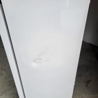 Lednice s malým mrazákem - 4