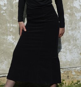 Černá dlouhá manšetrová sukně Hammer vel 40 - 4