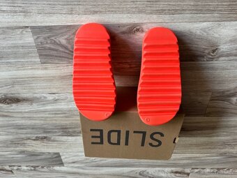 adidas Yeezy Slide Enflame Orange - 4