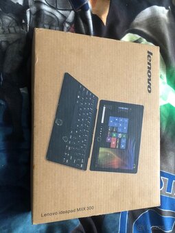 Lenovo ideapad MIIX 300 - 4