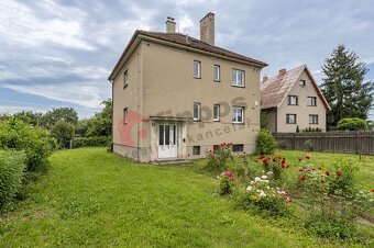 Prodej dvougeneračního rodinného domu 198 m², pozemek 286 m² - 4
