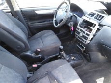 Avensis Verso 2005 d4d 85kw - 4