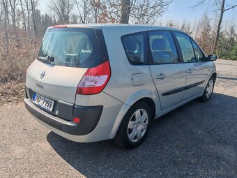 Renault Grand Scenic 7 míst - 4