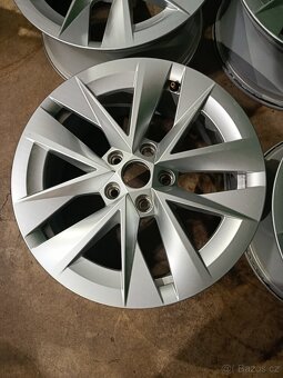 Alu disky 17" 5x112 7J et46 octavia - 4