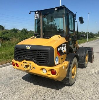 Na prodej: Kolový nakladač CAT 907M (2019) - 4