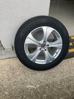 Prodej pneumatik Mercedes  235/60/R18 - 4