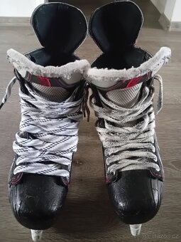 Brusle Bauer Vapor X70 - 4