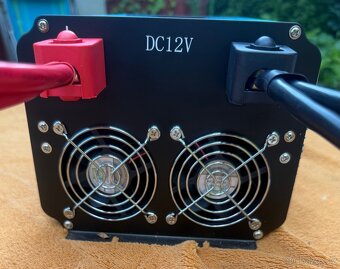 Měnič napětí 12V / 230V / 3000W/6000W - 4