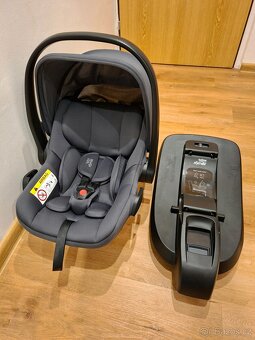 Autosedačka Britax Römer s Isofix základnou - 4