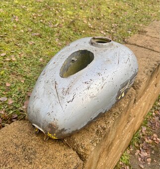 Jawa CZ 250 350 velka kyvacka - nadrz - 4