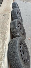 Prodám pneu + disky Mazda - 4