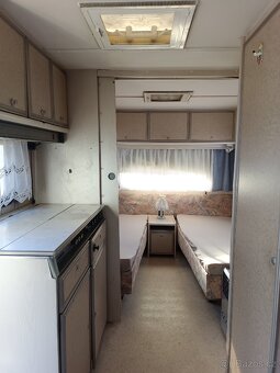 Dethleffs RD6+sluneční clona - 4