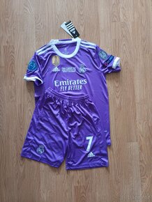 Real Madrid 16/17 Away - 4