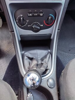 Peugeot 307, 1.6 benzín, 138 000 km - 4