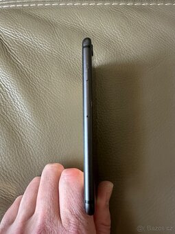 iPhone 8 64Gb Space Grey - 4