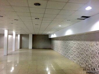 Pronájem obchodního prostoru 750m2, na ulici Václavská, Brno - 4