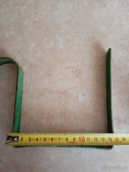 sazenice netřesků 8kč za kus,držáky na truhlíky,ačokča semen - 4