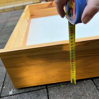 Dřevěný šuplík pod postel s kolečky - 4
