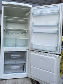 Lednice s mrazákem Electrolux ERB 29233 W - 4