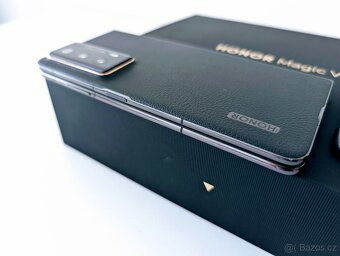 Honor Magic V2 16/512GB Black Leather Záruka - 4