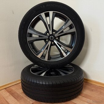 NISSAN QASHQAI 5x114,3 R18 ET40+LETNÍ 215/55R18 6mm - 4