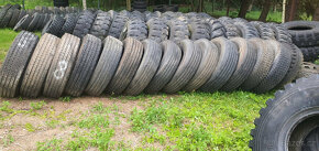 Pneu 295 80 R22,5 - 4
