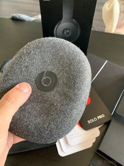 Beats Solo Pro - 4