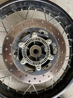 Royal Enfield Himalayan 450 - 4