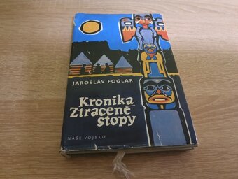 FOGLAROVKY - MNOHO KNÍŽEK - 4