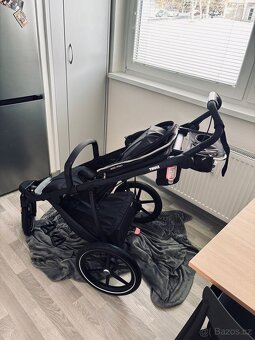 Thule Urban Glide 2 - 4