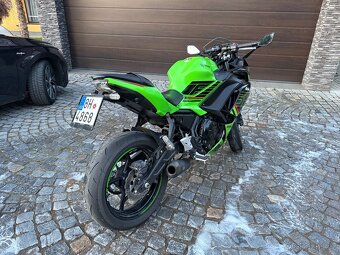 Kawasaki Ninja 650 - 4