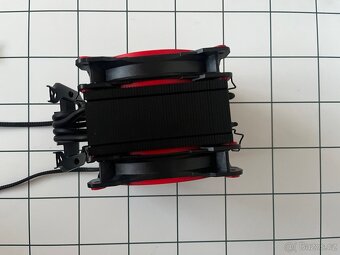 Arctic freezer chladic na procesor - 4