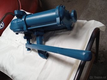 Ruční čerpadlo - 4